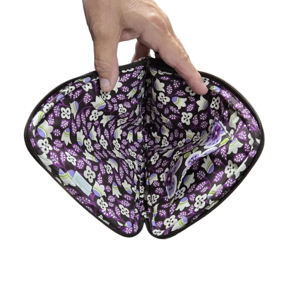 Vera Bradley Plum Petals Fall 2011 Tablet Case I-pad Sleeve Purple Floral Padded